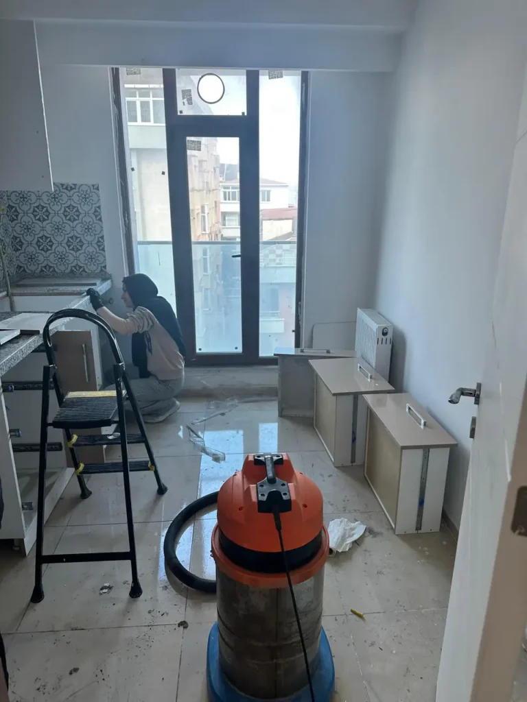 Kiracı Çıktıktan Sonra Ev Teslim Temizliği Nasıl Planlanır?